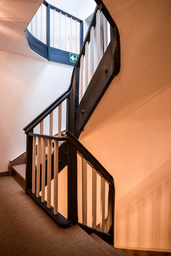 Aparthotel Hine Adon Fribourg Luaran gambar