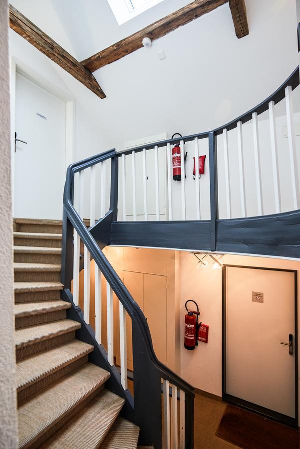 Aparthotel Hine Adon Fribourg Luaran gambar