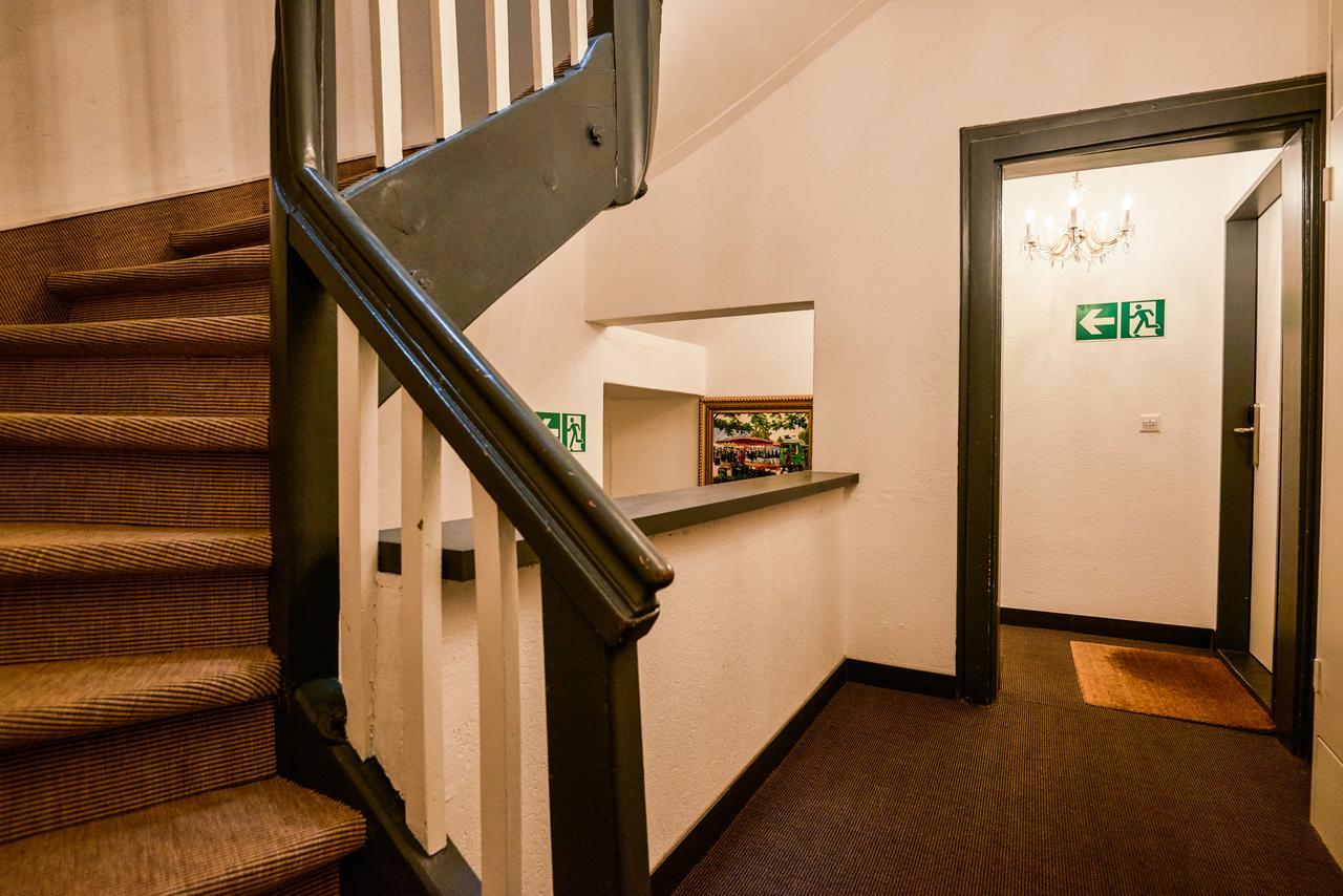 Aparthotel Hine Adon Fribourg Luaran gambar