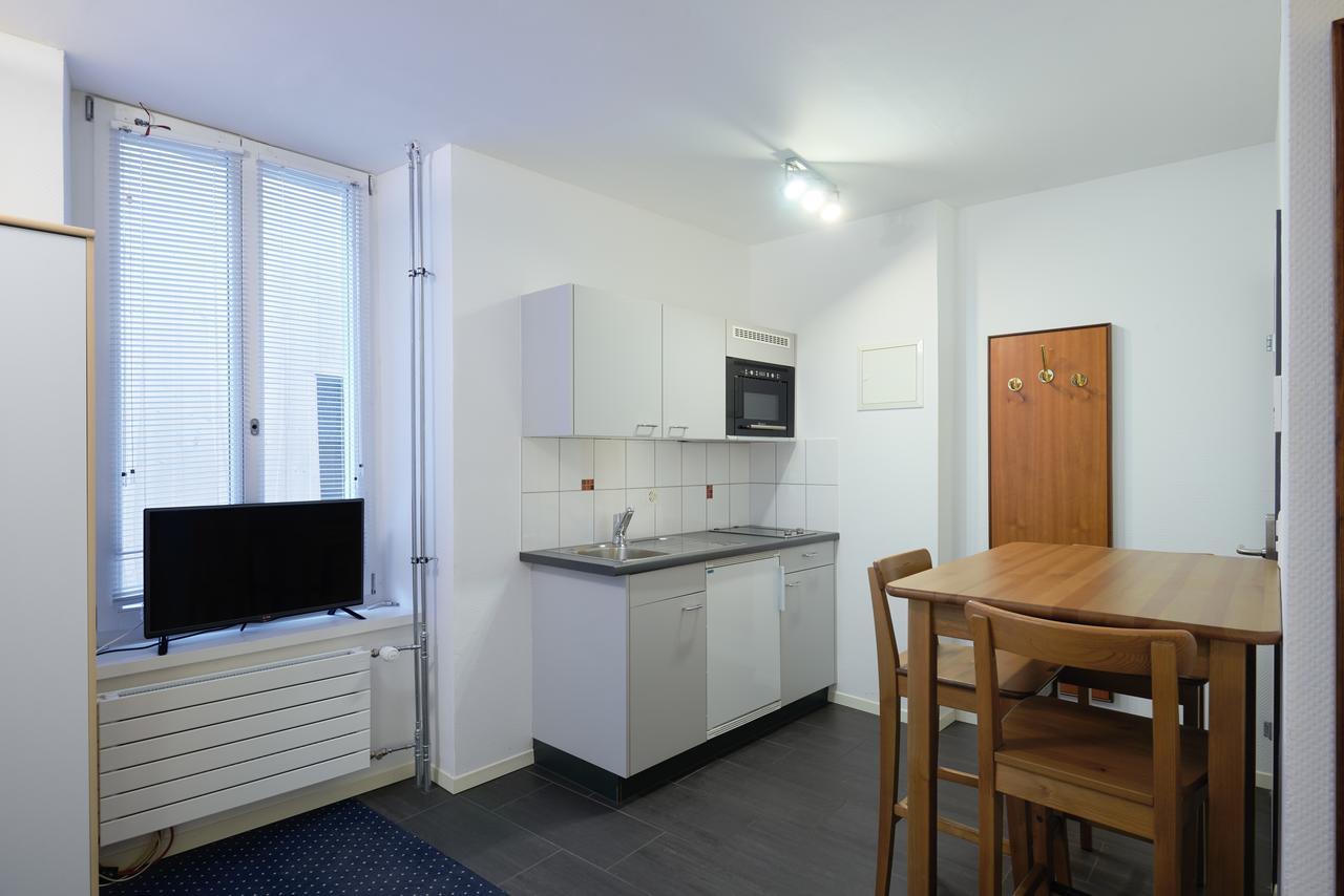 Aparthotel Hine Adon Fribourg Luaran gambar