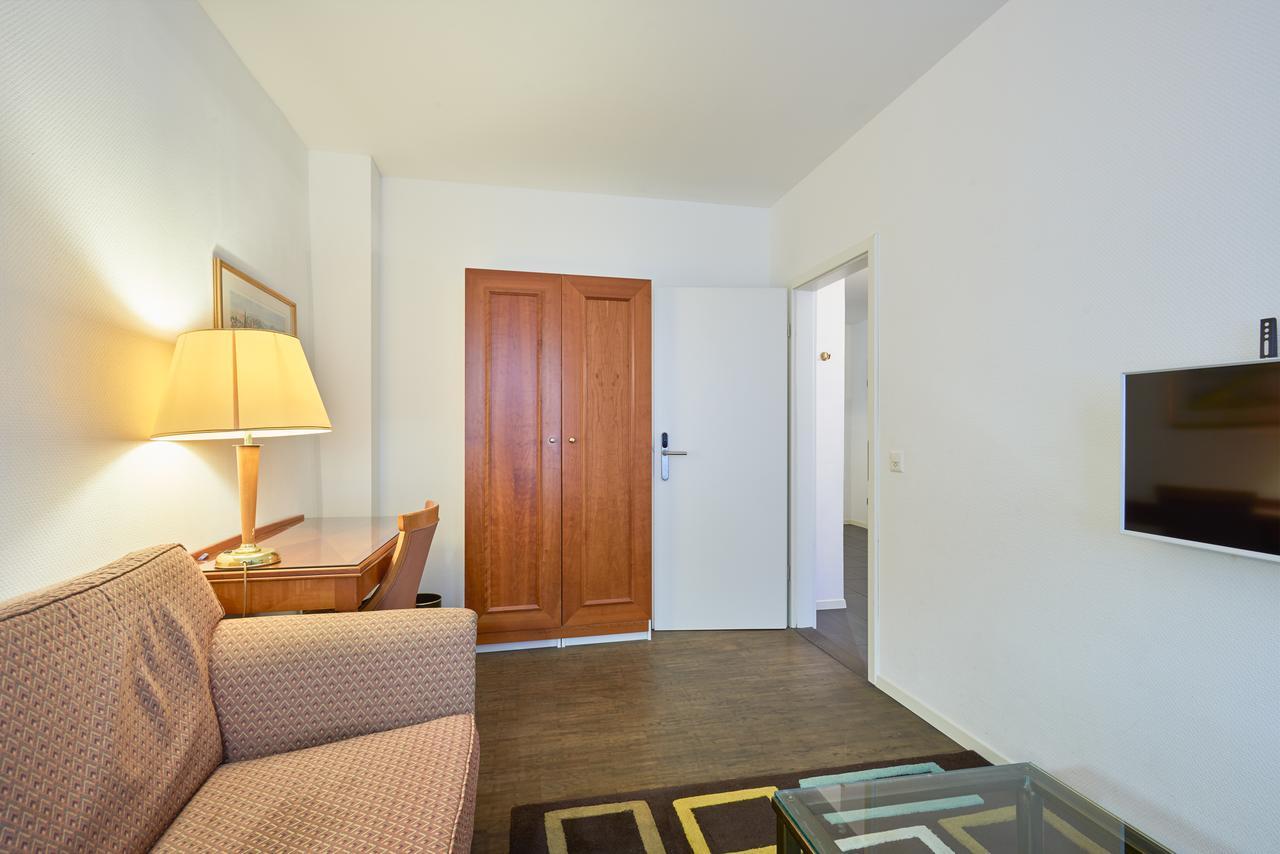 Aparthotel Hine Adon Fribourg Luaran gambar