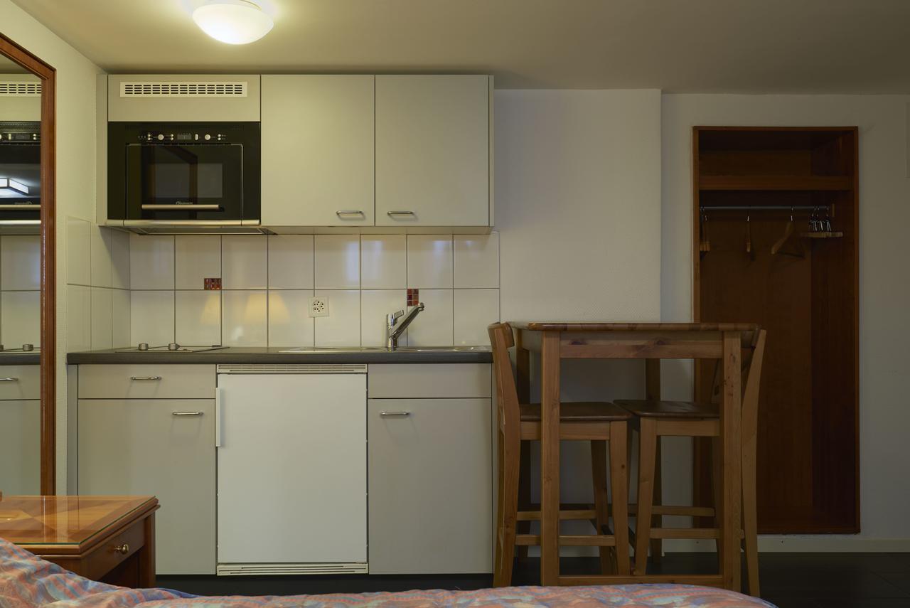 Aparthotel Hine Adon Fribourg Luaran gambar