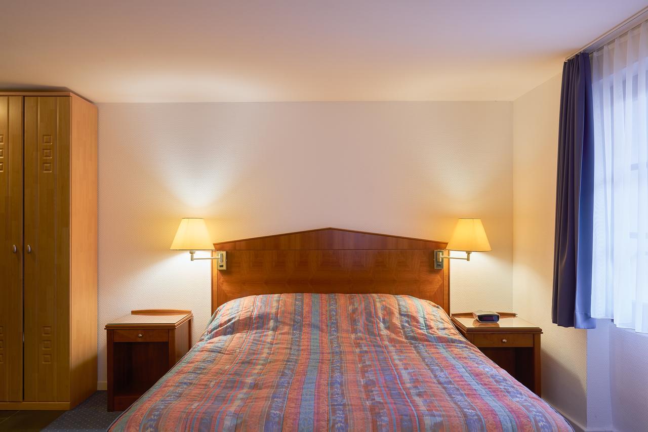 Aparthotel Hine Adon Fribourg Luaran gambar
