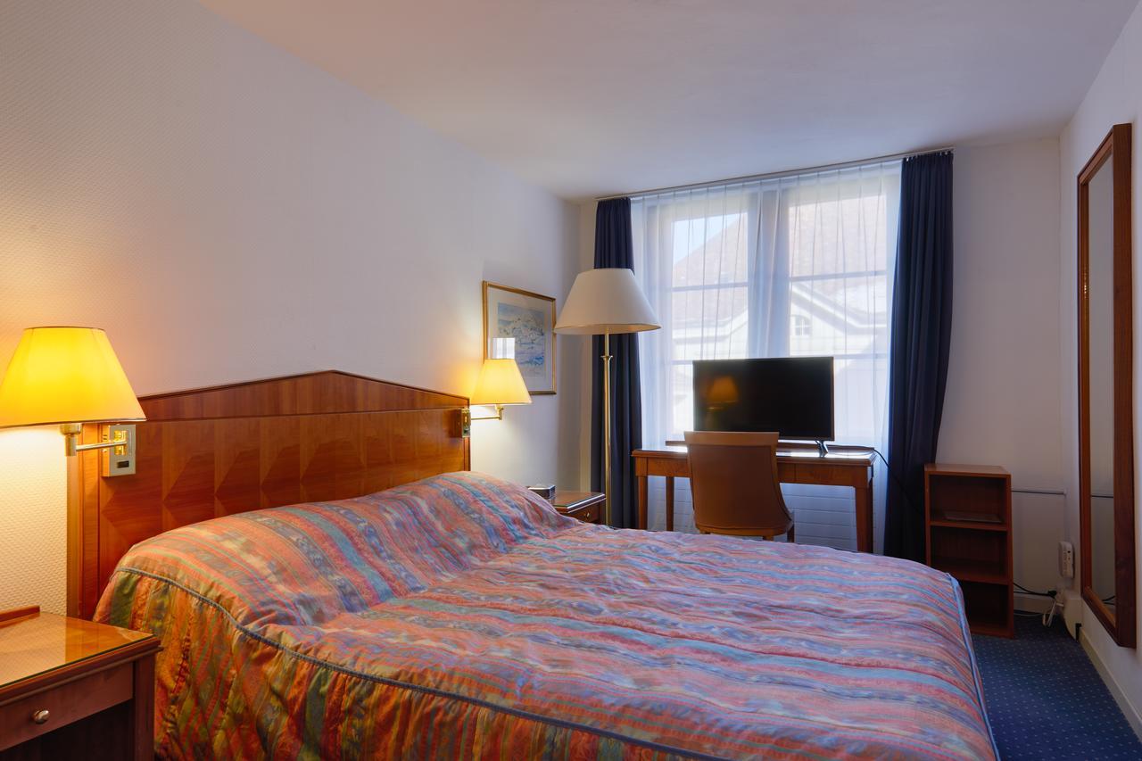 Aparthotel Hine Adon Fribourg Luaran gambar