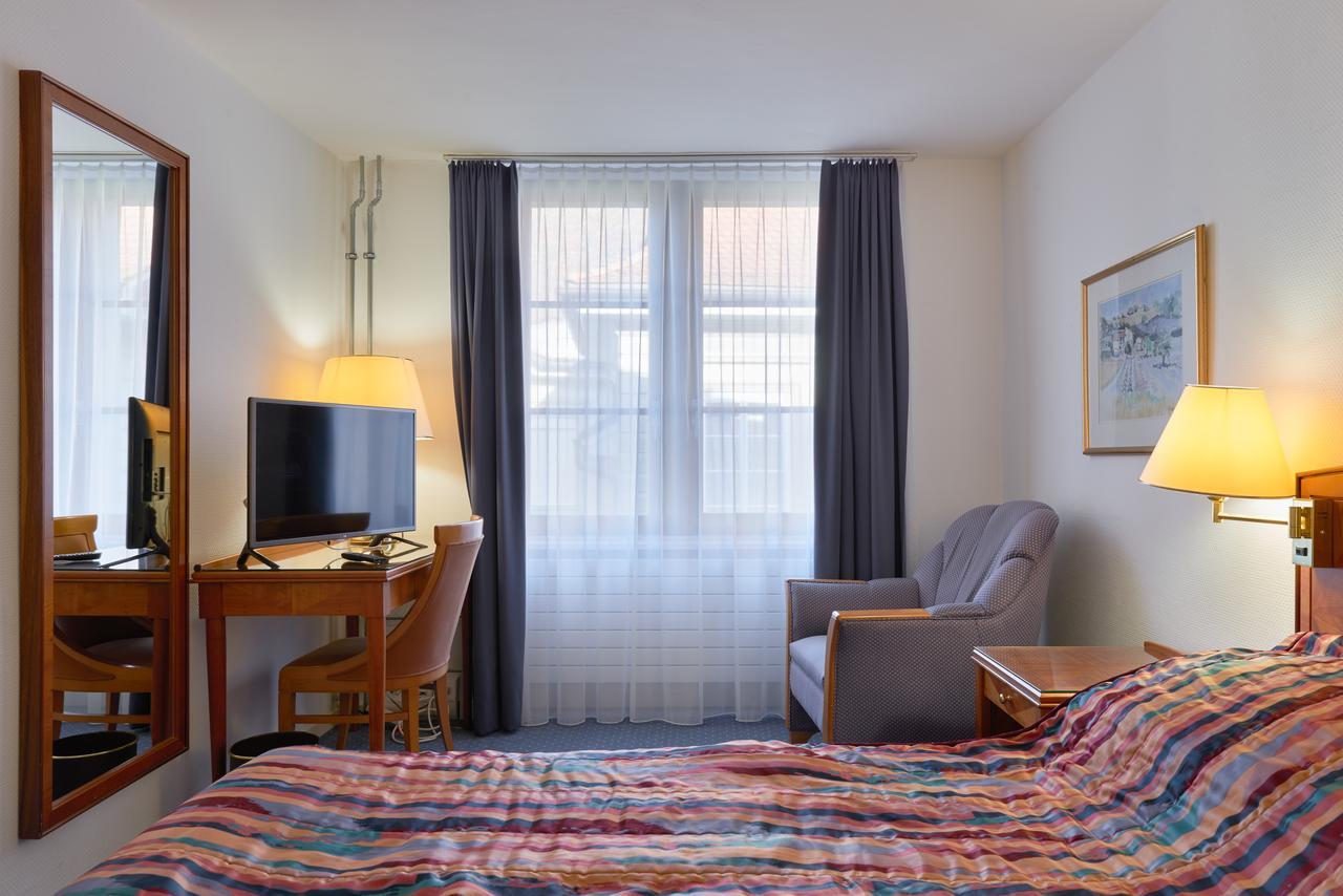 Aparthotel Hine Adon Fribourg Luaran gambar